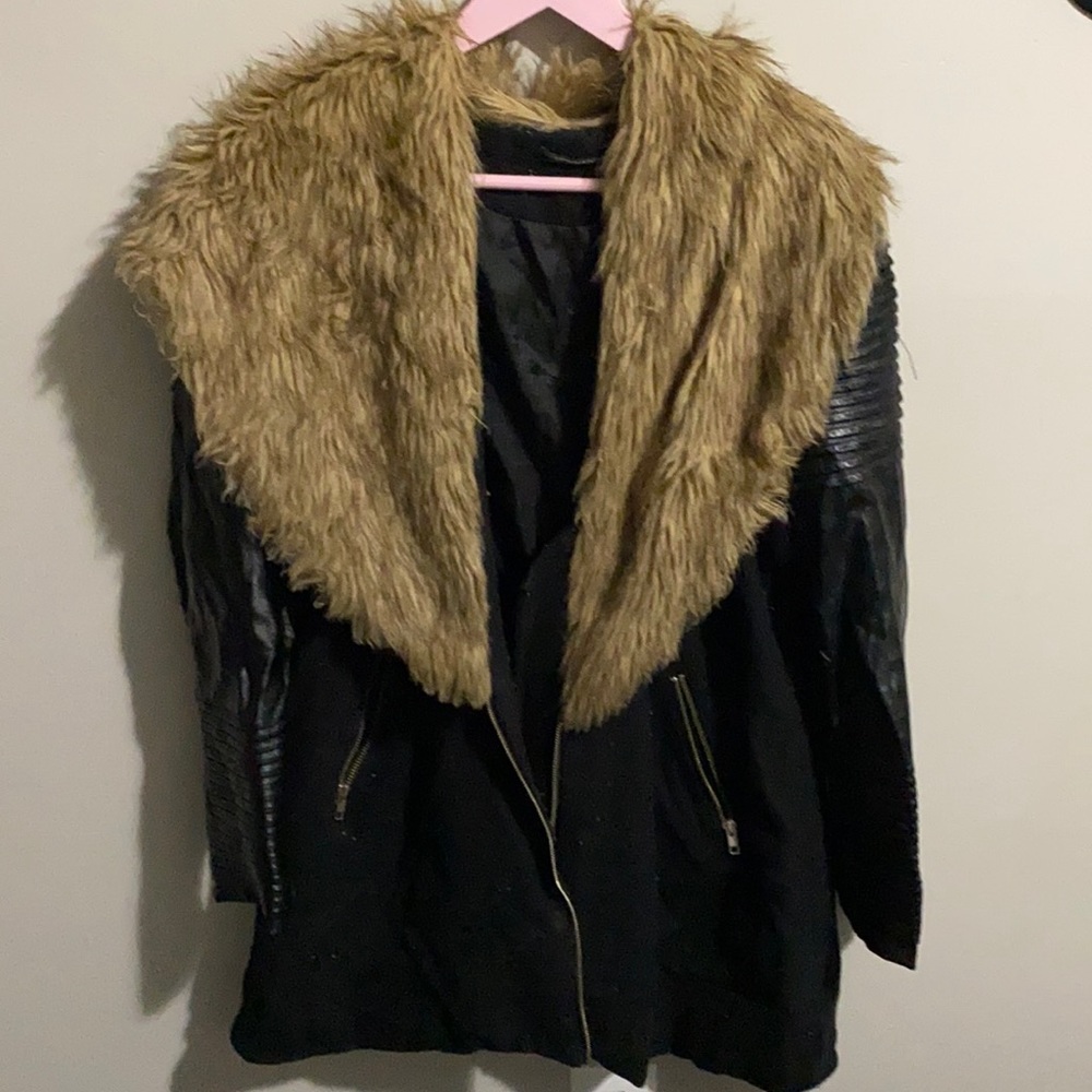 Blacker Jacket With Fur And Leather Sleeves
